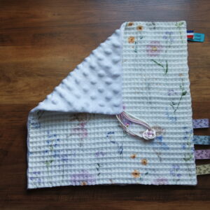 Doudou Incontournable "Lapines au printemps"